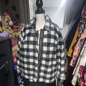 Karl Lagerfeld Monochrome Design